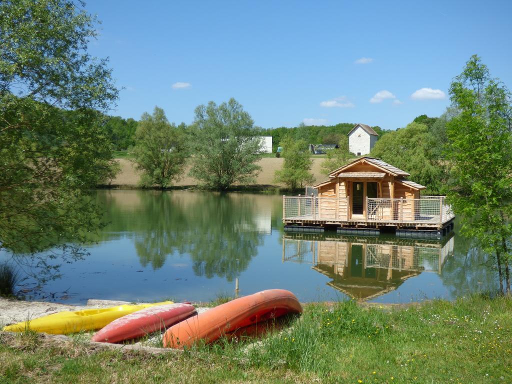 Cabanes Flottantes Du Lac De Pelisse Hotel Douzains Exterior photo